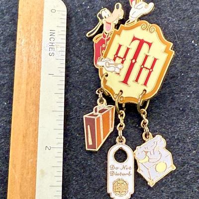 Sale Photo Thumbnail #44: Disney 2004 Hollywood Tower Hotel with Goofy Dangle Pin. In very good condition.