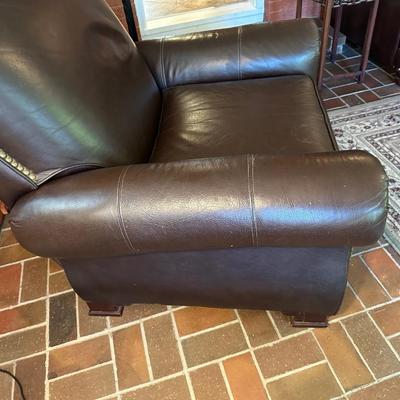 “BARCALOUNGER” LEATHER RECLINER