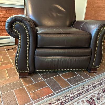 “BARCALOUNGER” LEATHER RECLINER