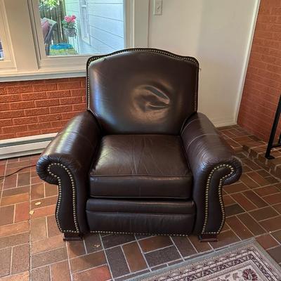 “BARCALOUNGER” LEATHER RECLINER