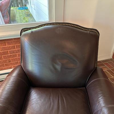 “BARCALOUNGER” LEATHER RECLINER