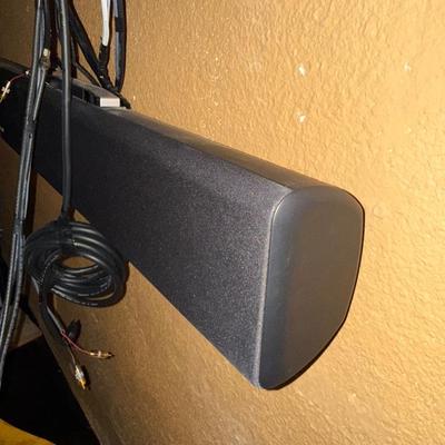 Sale Photo Thumbnail #1342: D77-TV mount and sound bar

Please come prepared to remove this carefully from the wall-Bring tools.
