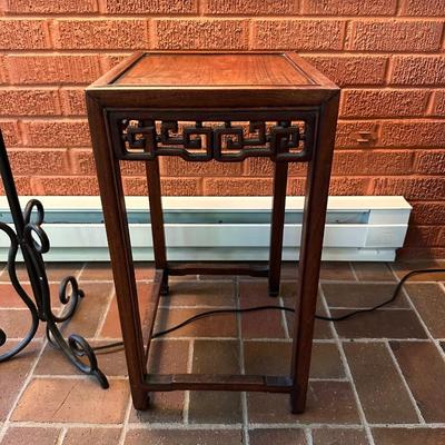 FLOOR LAMP AND SIDE TABLE