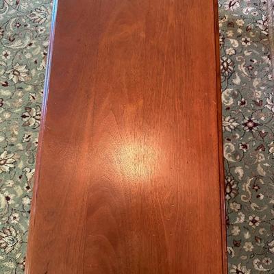 SOLID WOOD COFFEE TABLE