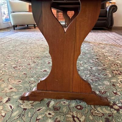 SOLID WOOD COFFEE TABLE