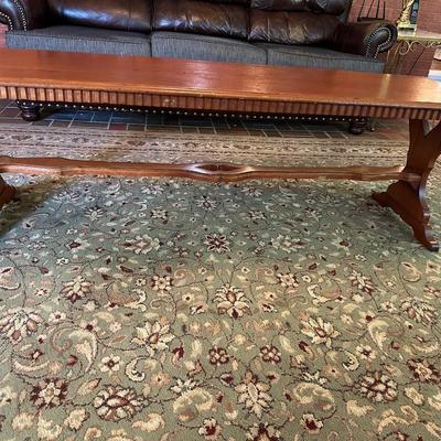SOLID WOOD COFFEE TABLE