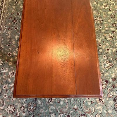 SOLID WOOD COFFEE TABLE