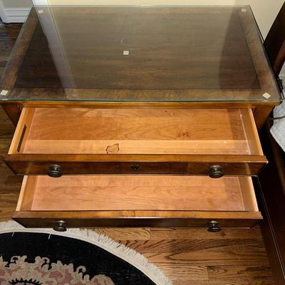 ETHAN ALLEN 2 DRAWER “CONNOLLY” NIGHTSTAND WITH LAMP