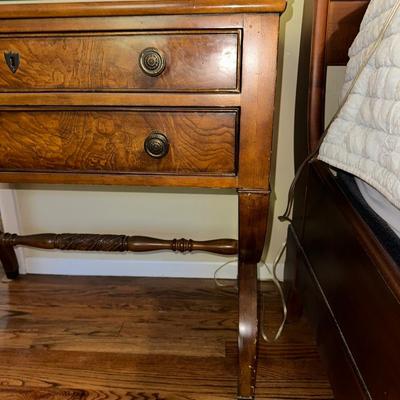 ETHAN ALLEN 2 DRAWER “CONNOLLY” NIGHTSTAND WITH LAMP