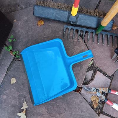 YARD TOOLS