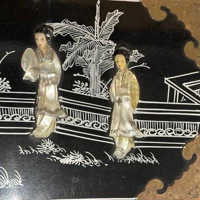 VINTAGE ASIAN BLACK LACQUER AND BRASS JEWELRY BOX WITH MOTHER OF PEARL GEISHA GIRLS