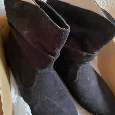 Lot 218 Boots