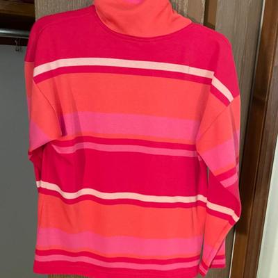 Lot 228 Vintage Turtle neck top