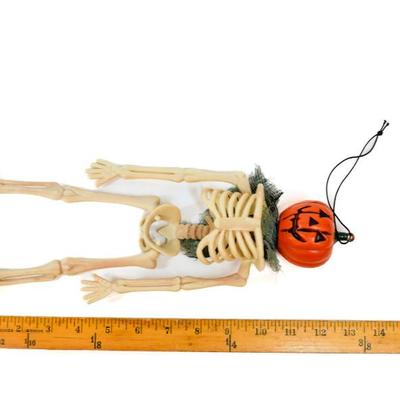 Hanging Pumpkin Skelton