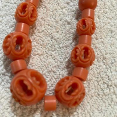 Lot 254 Nice Necklaces