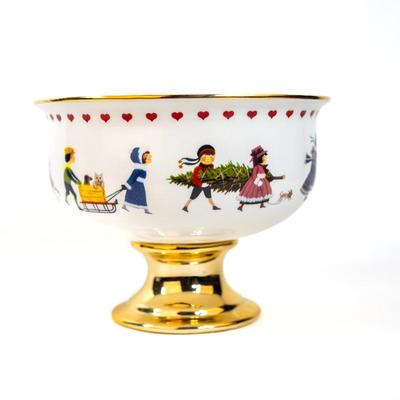 Porcelain Pedestal Bowl