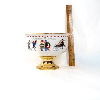 Porcelain Pedestal Bowl