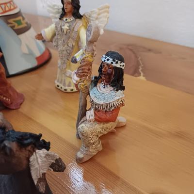 NATIVE AMERICAN THEMED NATIVITY SCENE