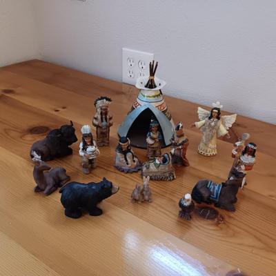 NATIVE AMERICAN THEMED NATIVITY SCENE