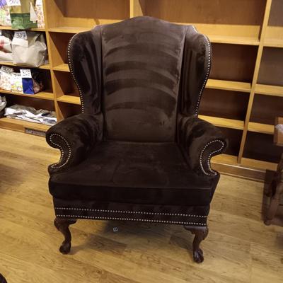 NICE WINGBACK CHAIR WITH OTTOMAN AND NAILHEAD ACCENTS