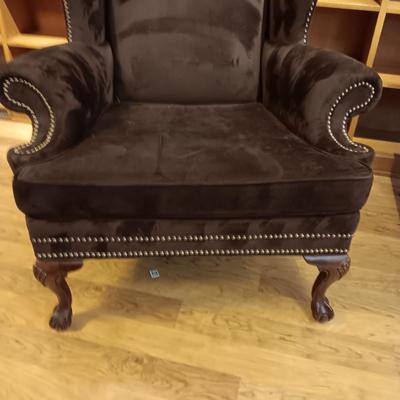 NICE WINGBACK CHAIR WITH OTTOMAN AND NAILHEAD ACCENTS