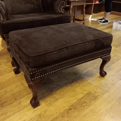 NICE WINGBACK CHAIR WITH OTTOMAN AND NAILHEAD ACCENTS