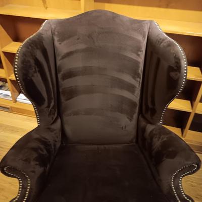 NICE WINGBACK CHAIR WITH OTTOMAN AND NAILHEAD ACCENTS