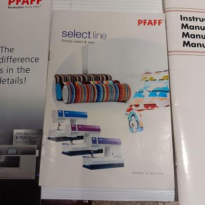 PFAFF SELECT IDT SEWING MACHINE WITH ATTACHMENTS AND MANUAL