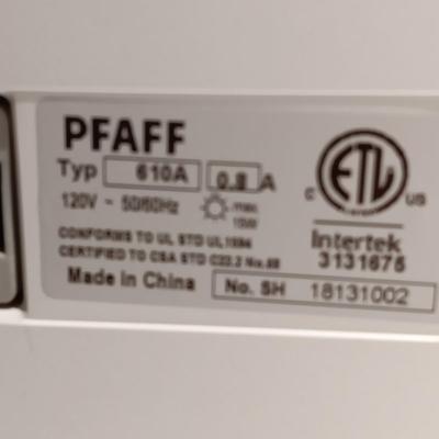 PFAFF SELECT IDT SEWING MACHINE WITH ATTACHMENTS AND MANUAL