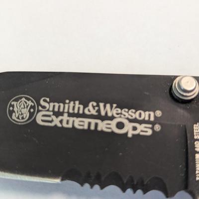 Smith & Wesson Extreme Ops Pocket Knife First Production Run
