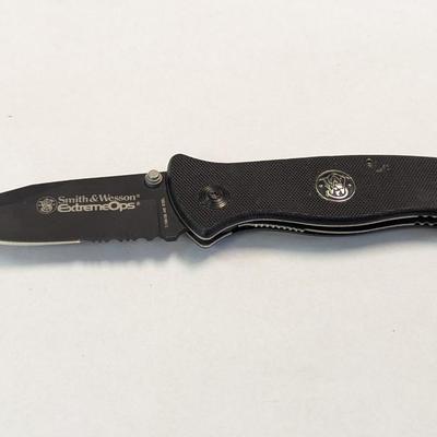 Smith & Wesson Extreme Ops Pocket Knife First Production Run