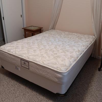 CLEAN AND GENTLY USED FULL SIZE BED W/DENVER MATTRESS SET PLUS FRAME