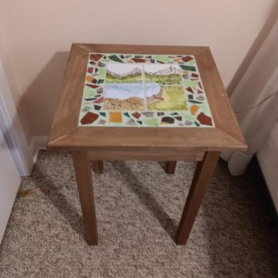 TILE TOP SIDE TABLE AND A BRASS BASE LAMP