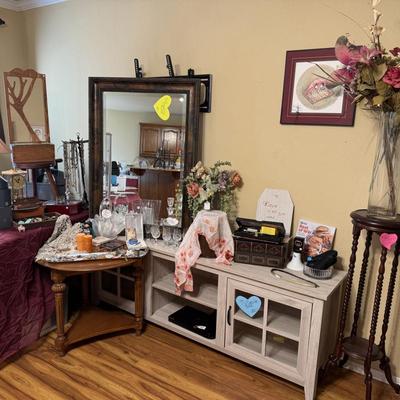 Sale Photo Thumbnail #26: - Display pieces, table, lights, table cloth, items in the back are not included.

NO CHERRY PICKING or taking ONLY the items you want and leaving the rest or you will be banned! Please arrive with enough time to load. Bring boxes/any tools to assemble /d