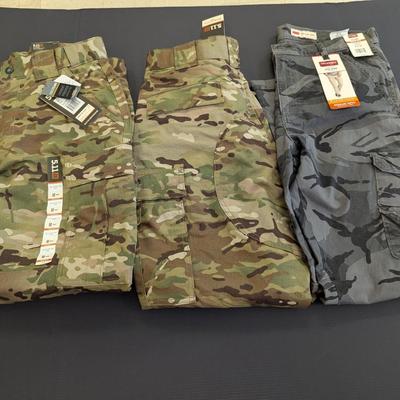 Wrangler 34" x 30" & 2 Pair Of 5.11 Tactical Medium/Short Camo Paints
