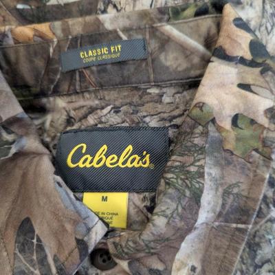 2 - Cabela's Camo Size Medium Shirt & RealTree Size Large Camo Shirt Lot 8