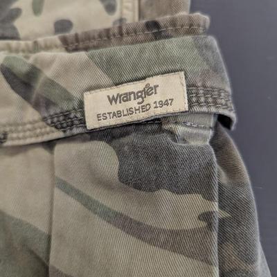 Two Pair Of Camo Pants 34 x 30 & 38 x 30 Lot 10