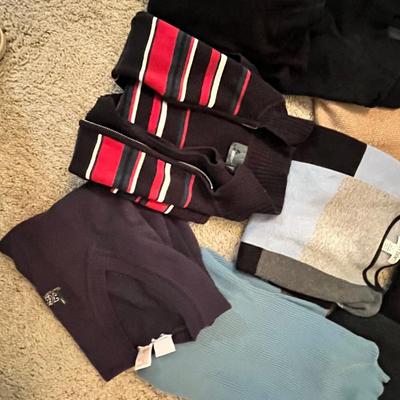 Lot 277 Asst. Women's tops