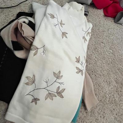 Lot 278 Fancy sweaters