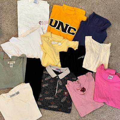 Lot 280 T-shirts & other