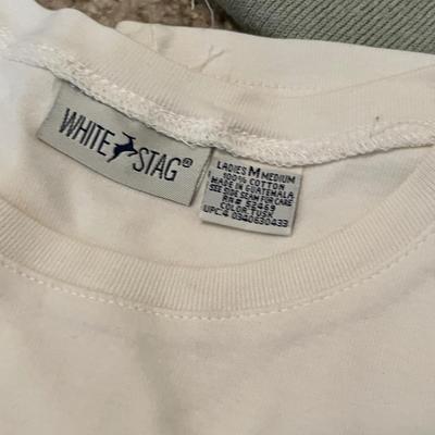 Lot 280 T-shirts & other
