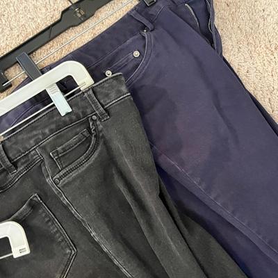 Lot 282 Women's bottoms