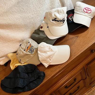 Lot 285 Hats