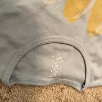 Lot 298 Women's tops