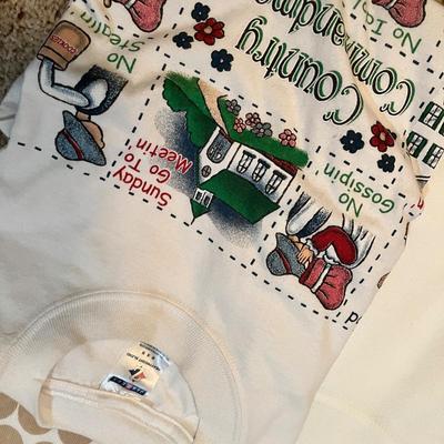 Lot 298 Women's tops