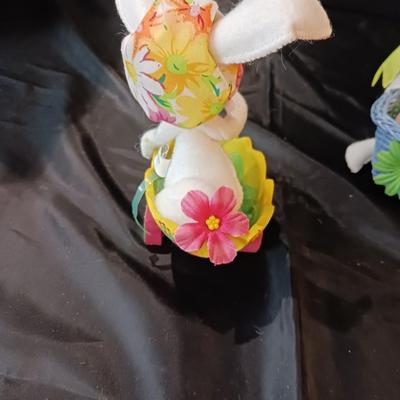 ANNALEE EASTER BUNNY W/BASKET AND EASTER EGGS