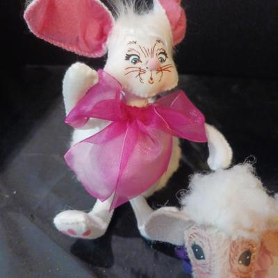ANNALEE RABBITS AND A LAMB
