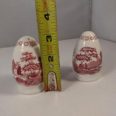 Sale Photo Thumbnail #1226: Spode England Porcelain Salt and Pepper Shaker Set- 'Pink Tower' Pattern