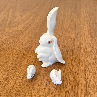 Lot 319 Herend Pottery Rabbits