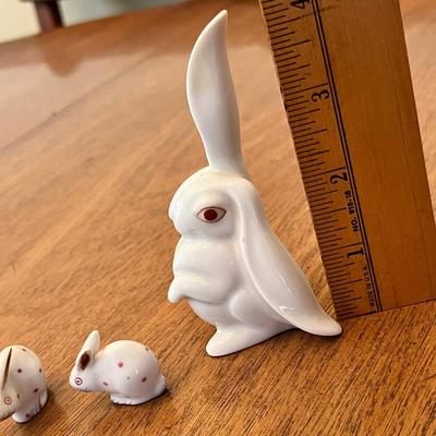 Lot 319 Herend Pottery Rabbits